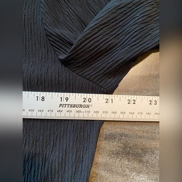 Kathy Lee Blouse Women’s Large Black Ribbed Tunic - Picture 2 of 4